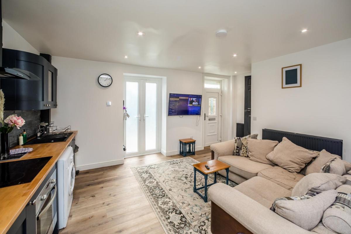 The Cosey Tucked-Away Cottage 2 Or 3 Bedroom Options Huddersfield Pokój zdjęcie